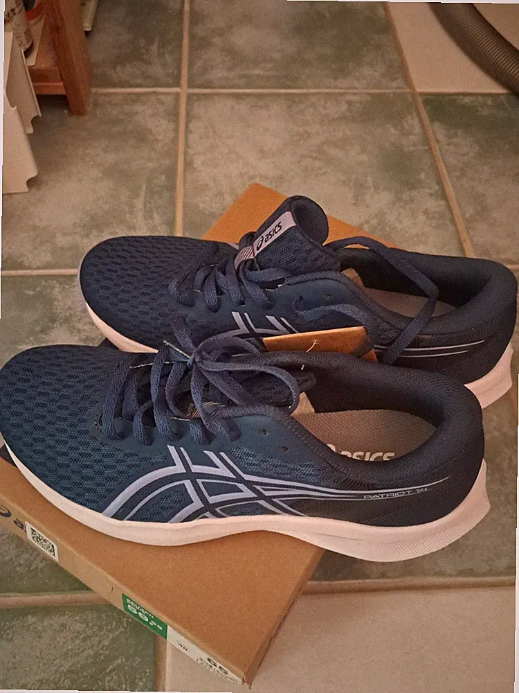 asics Laufschuhe, Damen, neu, ungetragen, Sohle herausnehmbar
