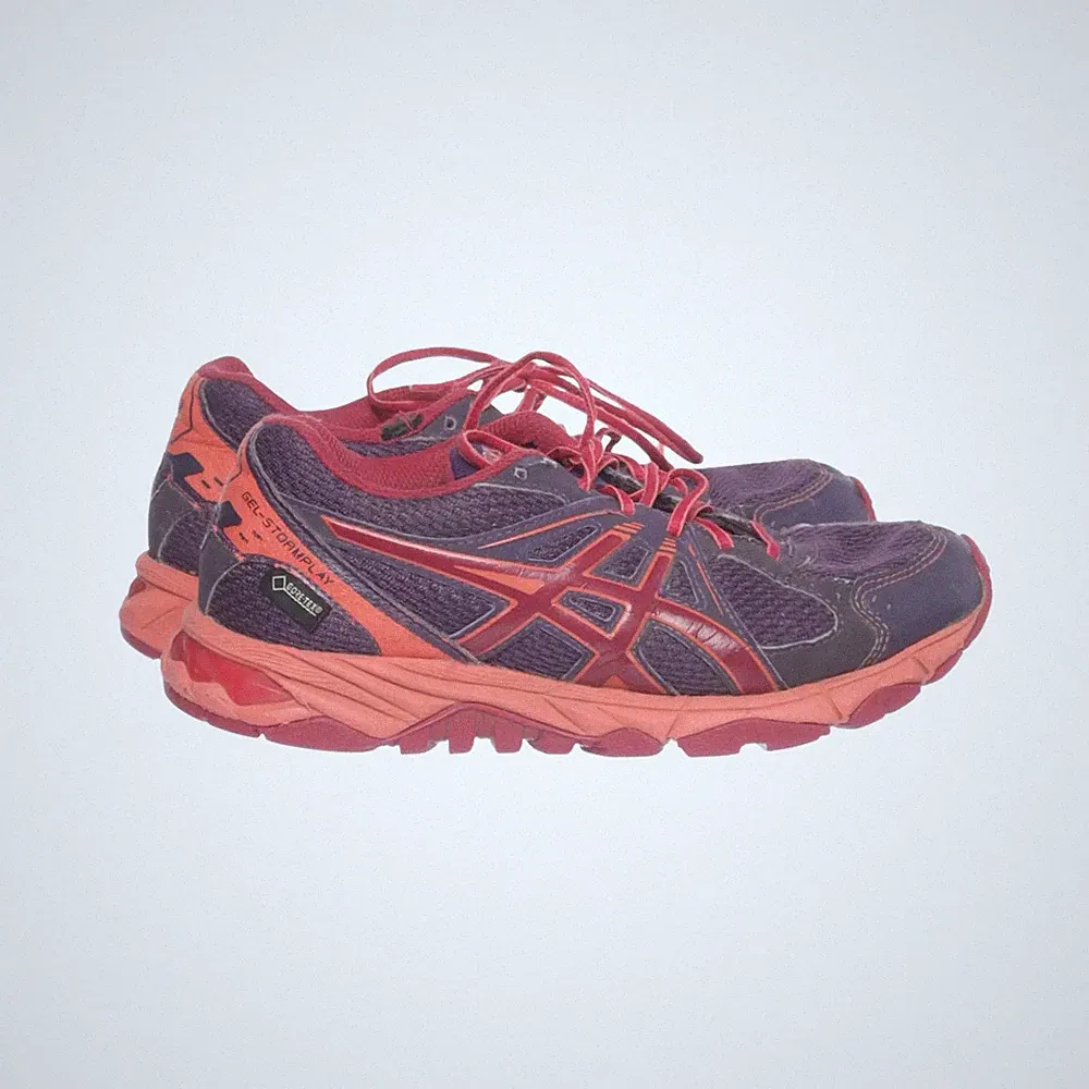 Asics, Laufschuhe, Größe: 34 1/2, model: c326n, Lila/Rot, Damen #4tT