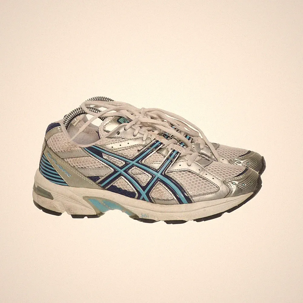 Asics, Laufschuhe, Größe: 39, T95NQ, Weiß/Blau/Silber, Damen #Nkb