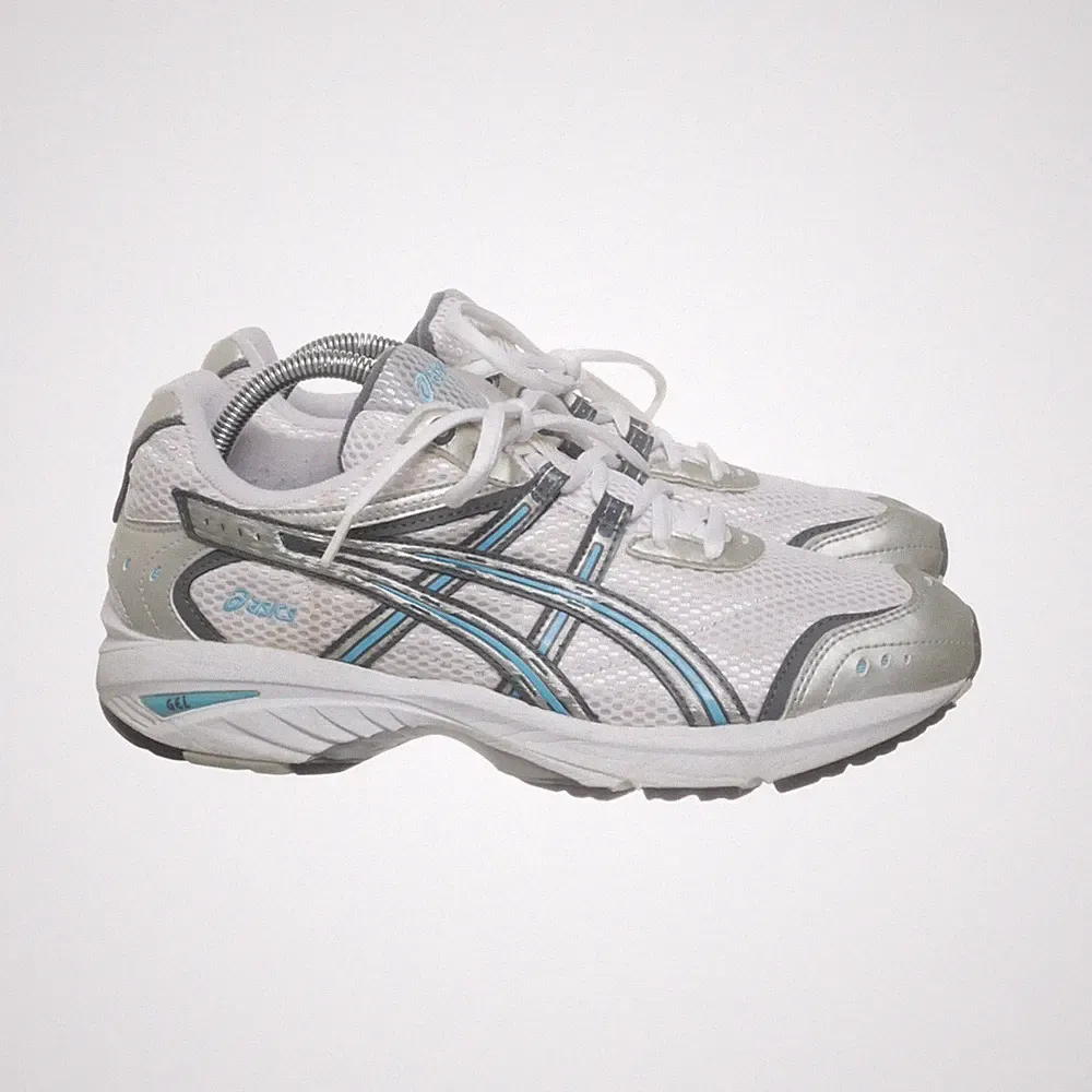 Asics, Laufschuhe, Größe: 41 1/2, Weiß/Silber/Blau, Damen #HCN