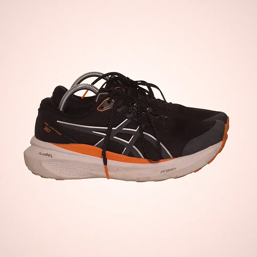 Asics, Laufschuhe, Größe: 42 1/2, model: gel-nimbus 24, Schwarz/Weiß/Orange #Us1