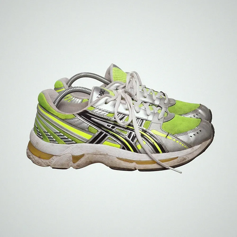 Asics, Laufschuhe, Größe: 42, Lederimitat, Silber/Grün/Schwarz, Damen #HZi
