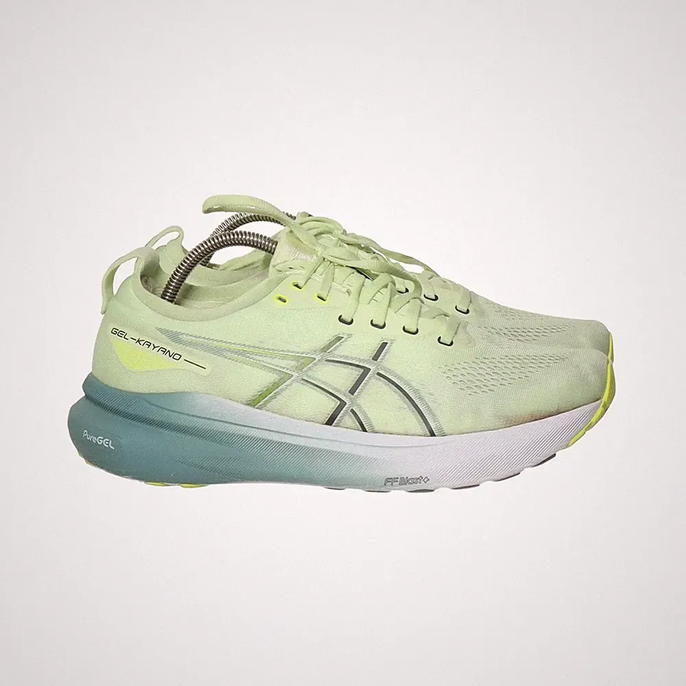 Asics, Laufschuhe, Größe: 44 1/2, model: gel-kayano 31, Grün/Gelb, Damen #F8H