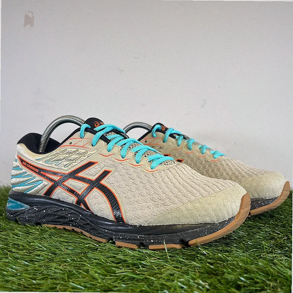 Asics Laufschuhe Größe UK 8 Gel Cumulus Damenschuhe Straße neutral gepolstert