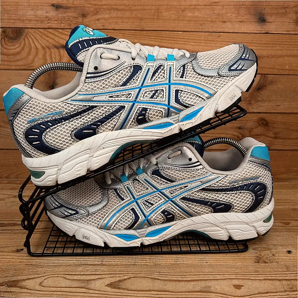 Asics Turnschuhe Damengröße UK 9 Virage 5 silber blau Mesh Laufen Y2K Fitnessschuhe
