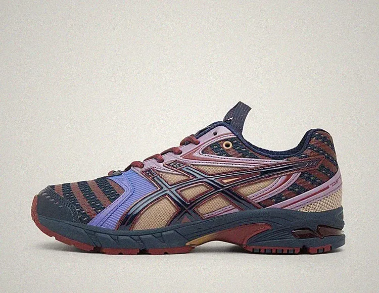 ASICS UB9-S GEL-DS TRAINER 14 Herren Laufschuhe in Lila