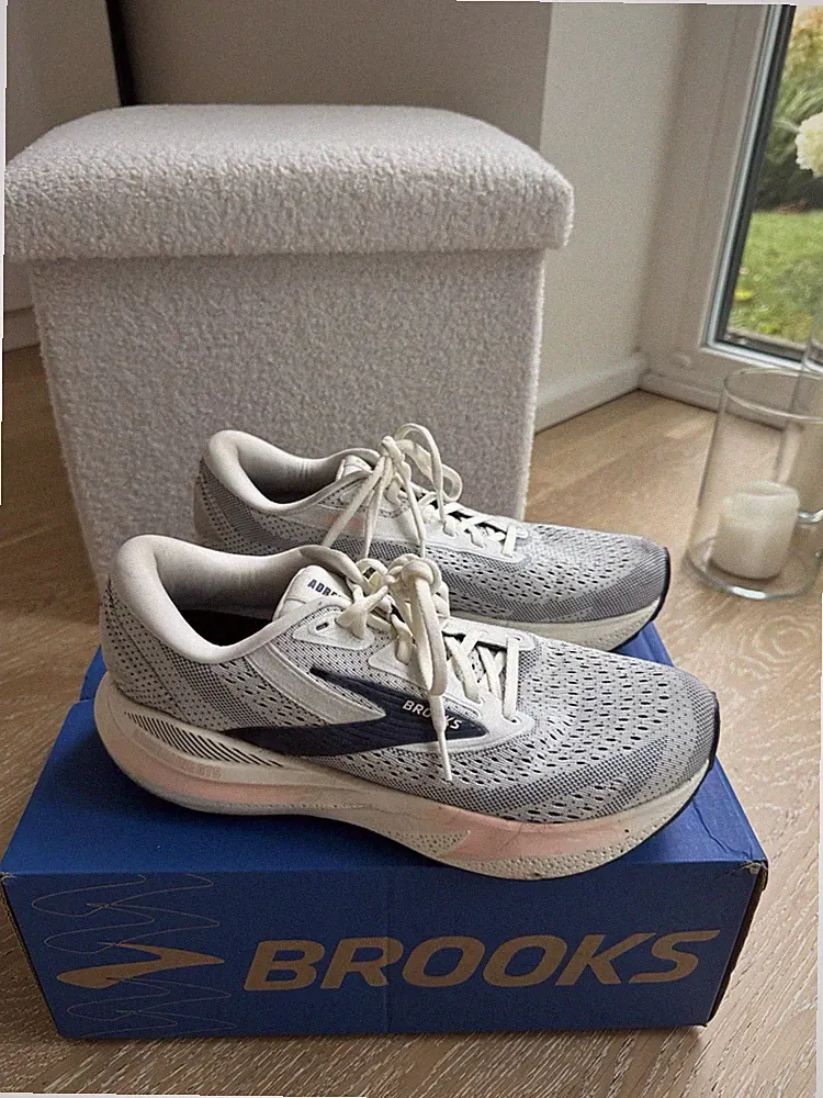 Brooks Adrenaline GTS 24 Gr.41 Damen Laufschuhe Sport Fitness