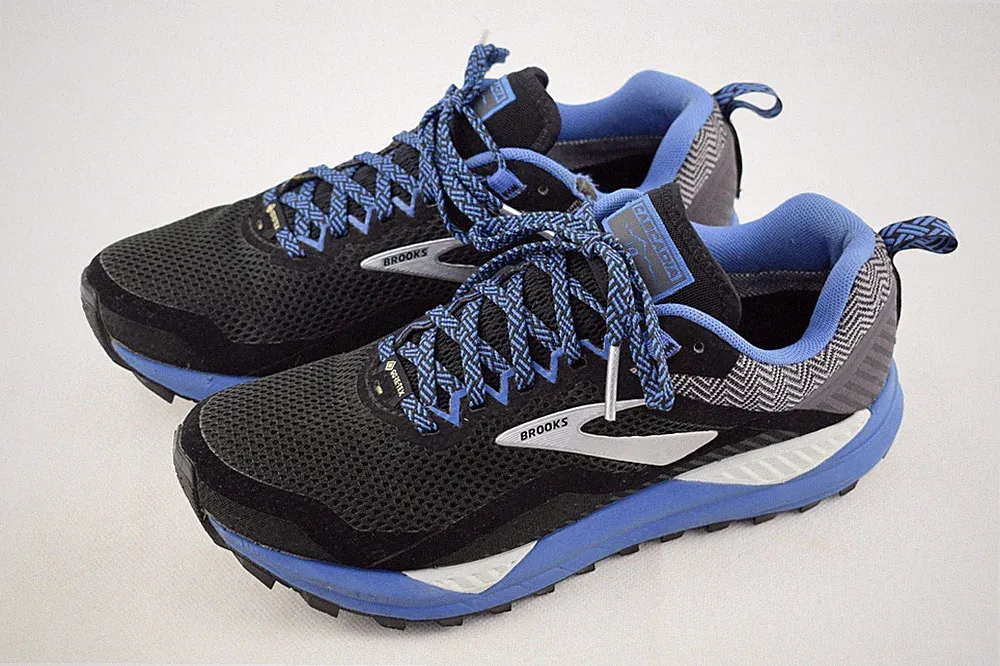 Brooks Cascadia 14 GoreTEX® EU 38 US 7 Damen Laufschuhe Trail Running 1202981B05
