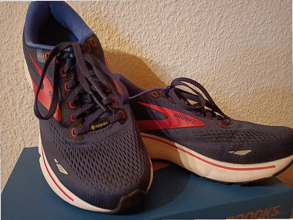 Brooks Damen Laufschuh Ghost GTX 15 Blau - Pink Gore Tex Gr. 39 Medium/B TOP!