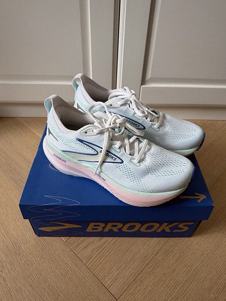 Brooks Damen Laufschuhe GTS Glycerin 22 | 39 | Medium (B) | neu | NP: €189