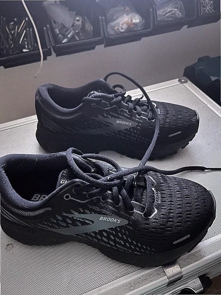 Brooks Damen Laufschuhe, Sneaker, schwarz, Gr.35,5