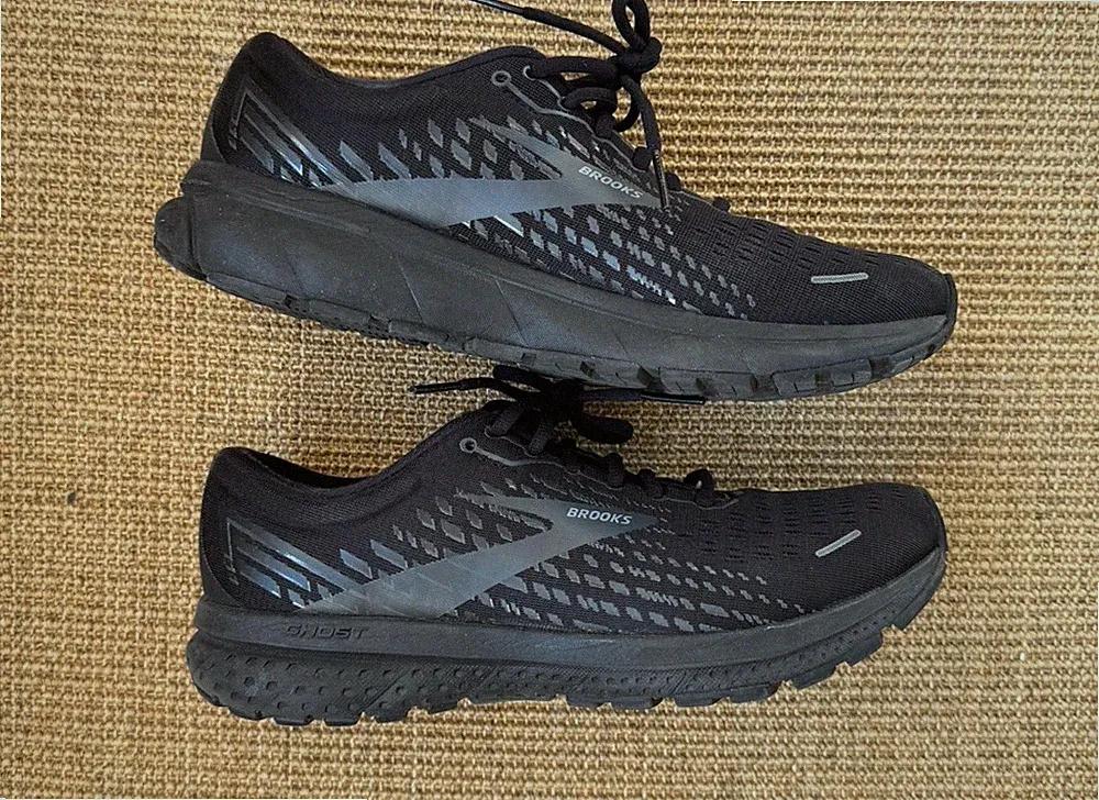 BROOKS Ghost 13 schwarze Laufschuhe 42,5 Damen