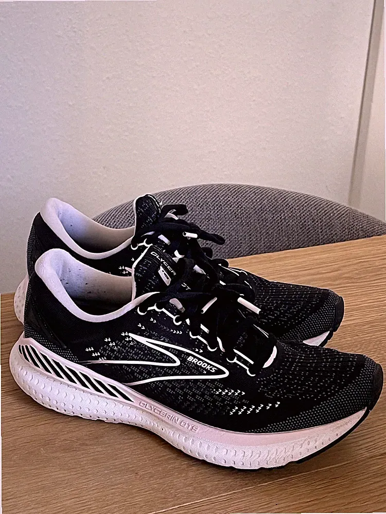 laufschuhe damen brooks