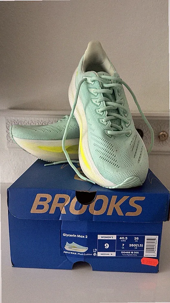 Brooks Glycerin Max 2 Mint Gr 40 5/ US 9 Laufschuhe Neuwertig mit Karton
