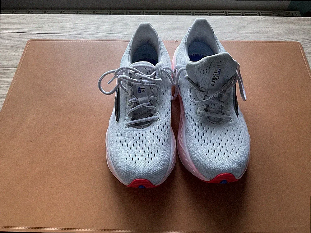 Brooks Glycerin Max, Weiß, Gr 40,5/ US 9, Laufschuhe, Neuwertig