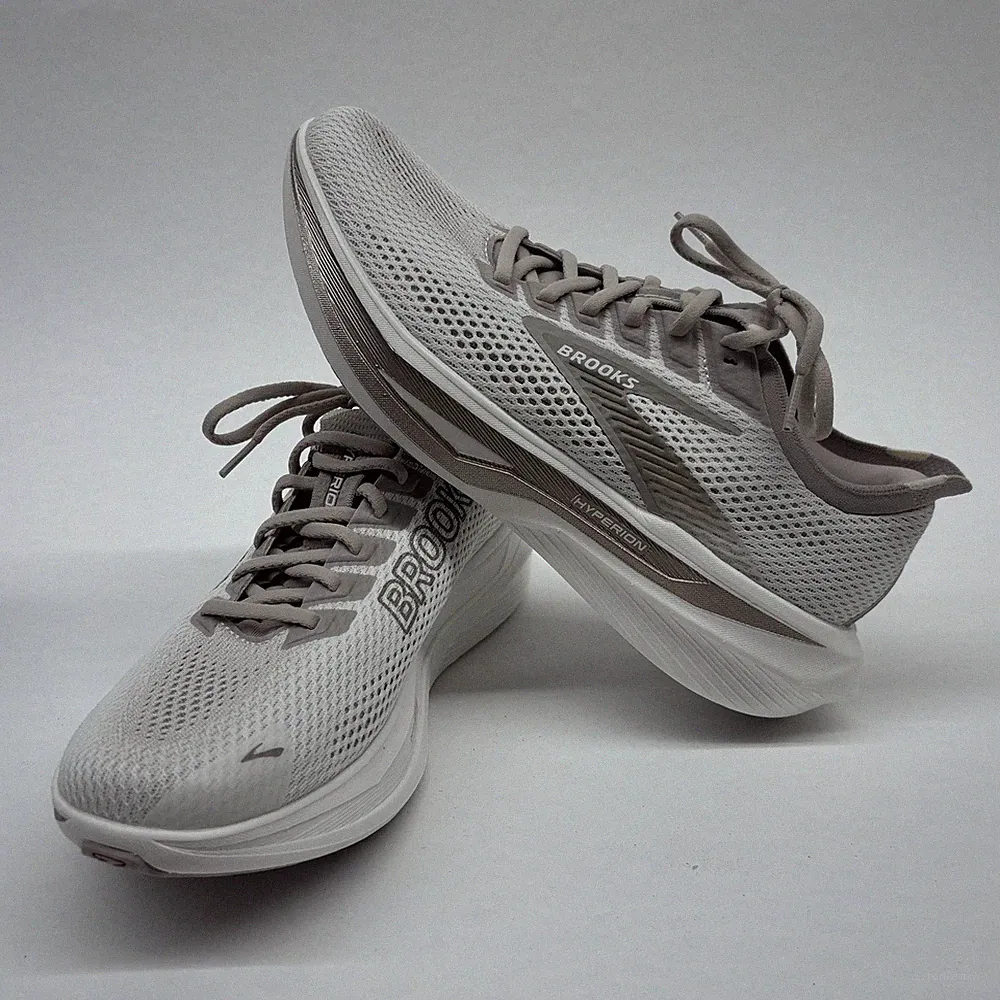 Brooks Hyperion 3 Laufschuhe Damen 42,5 Sportschuhe Running Schuhe Neu