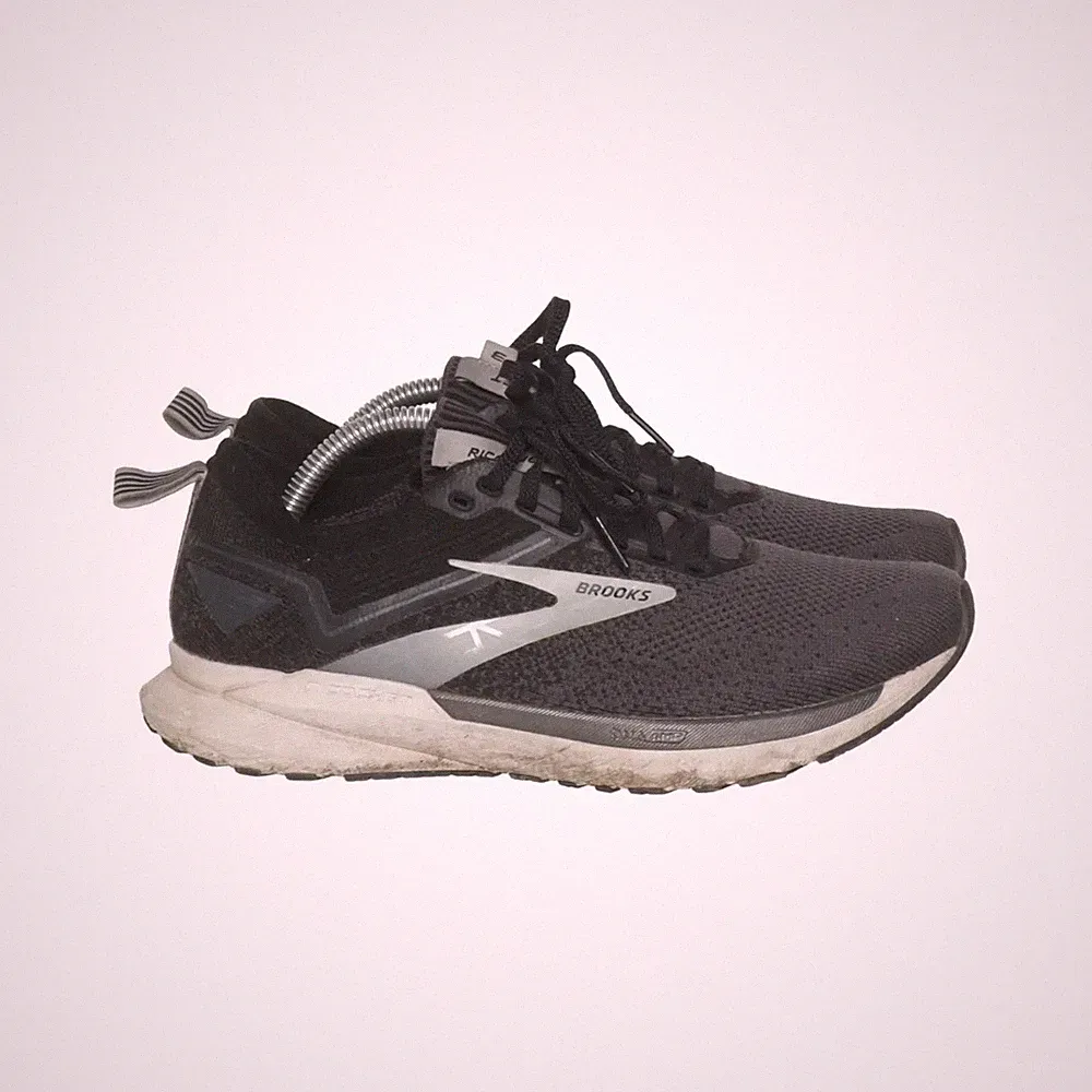 Brooks, Laufschuhe, Größe: 39, Grau, Damen #qAW