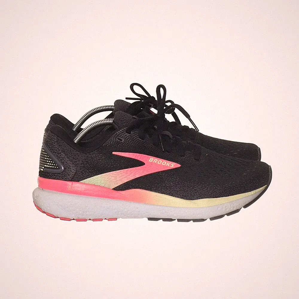 Brooks, Laufschuhe, Größe: 40 1/2, model: trace 16, Schwarz/Pink/Weiß #6LK