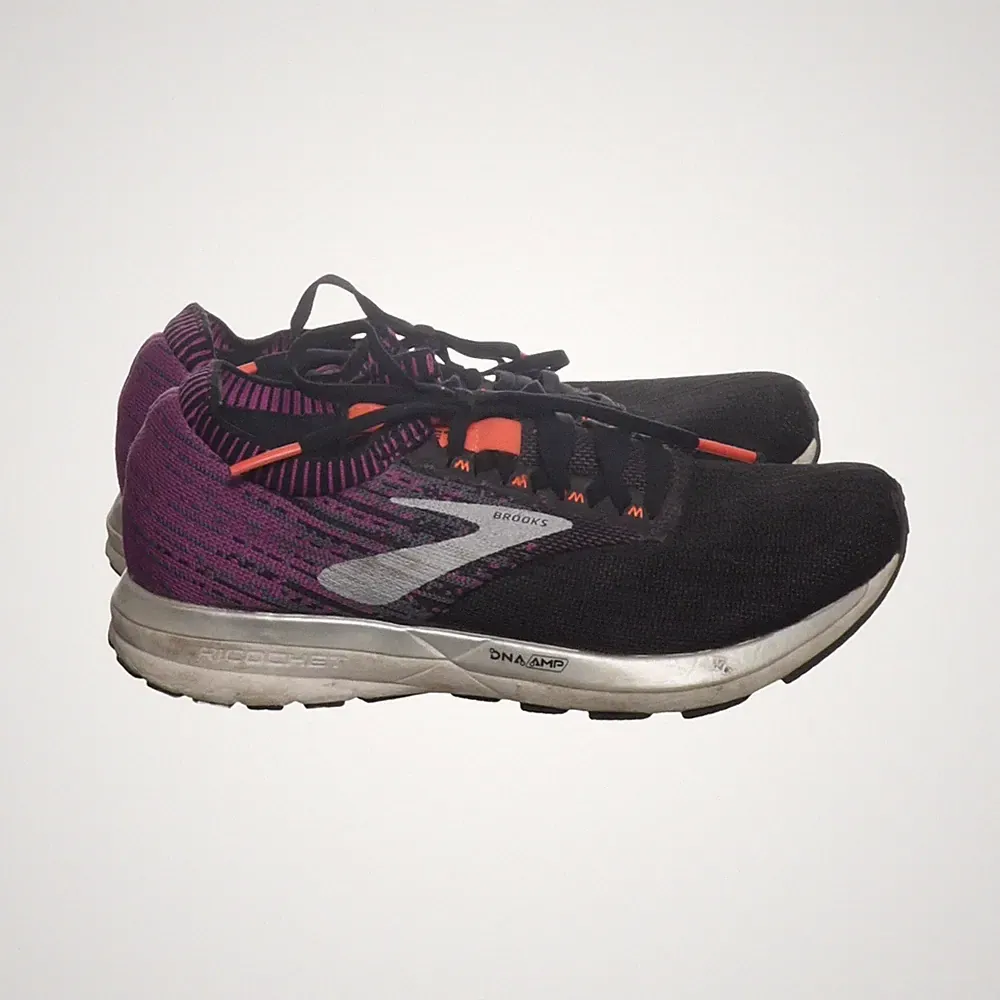 Brooks, Laufschuhe, Größe: 40, Schwarz/Lila/Grau, Damen #B6j
