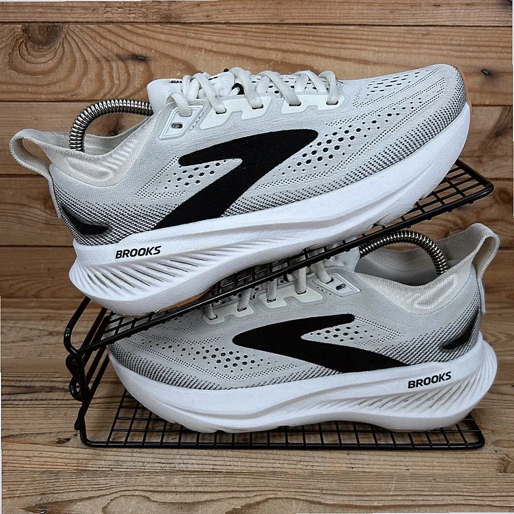 Brooks Turnschuhe Damen Größe UK 5 Glycerin 23 White Biscuit Straßenlaufschuhe