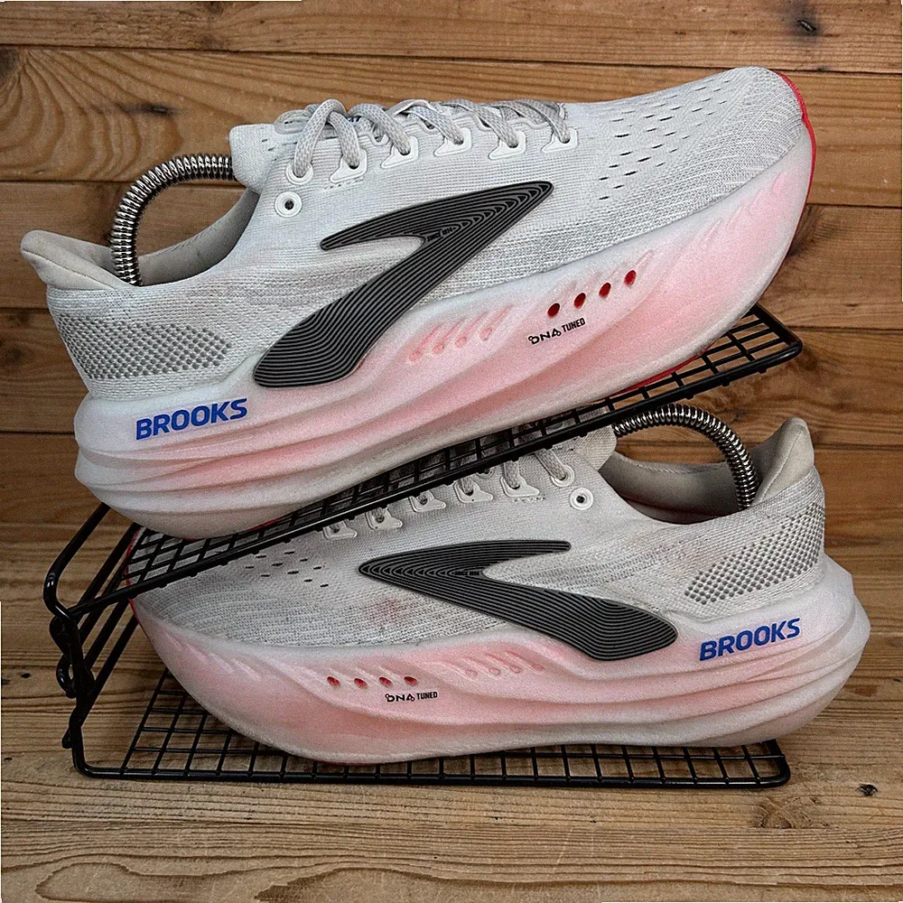 Brooks Turnschuhe Damen Größe UK 7 Glycerin Max weiß diva pink Marathon Laufschuhe