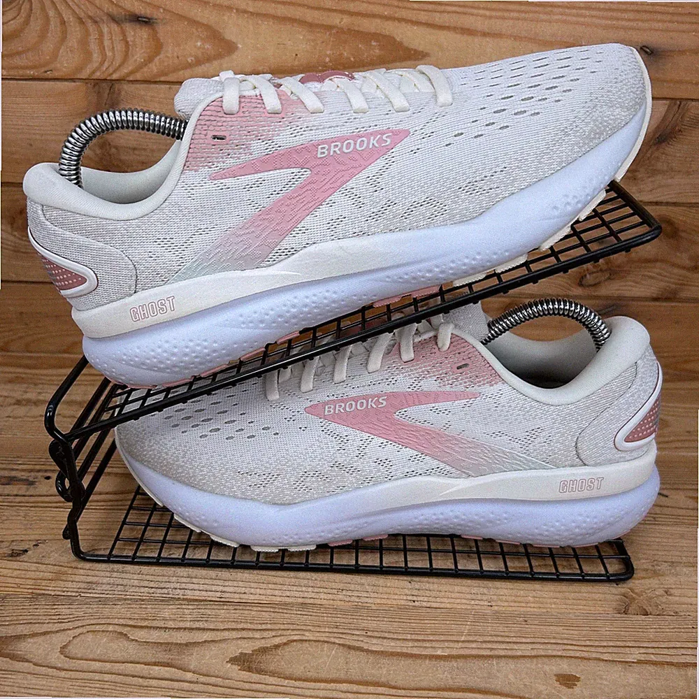 Brooks Turnschuhe Damen UK 6,5 Ghost 16 beige pink Strick Straßenlauf Fitnessschuhe