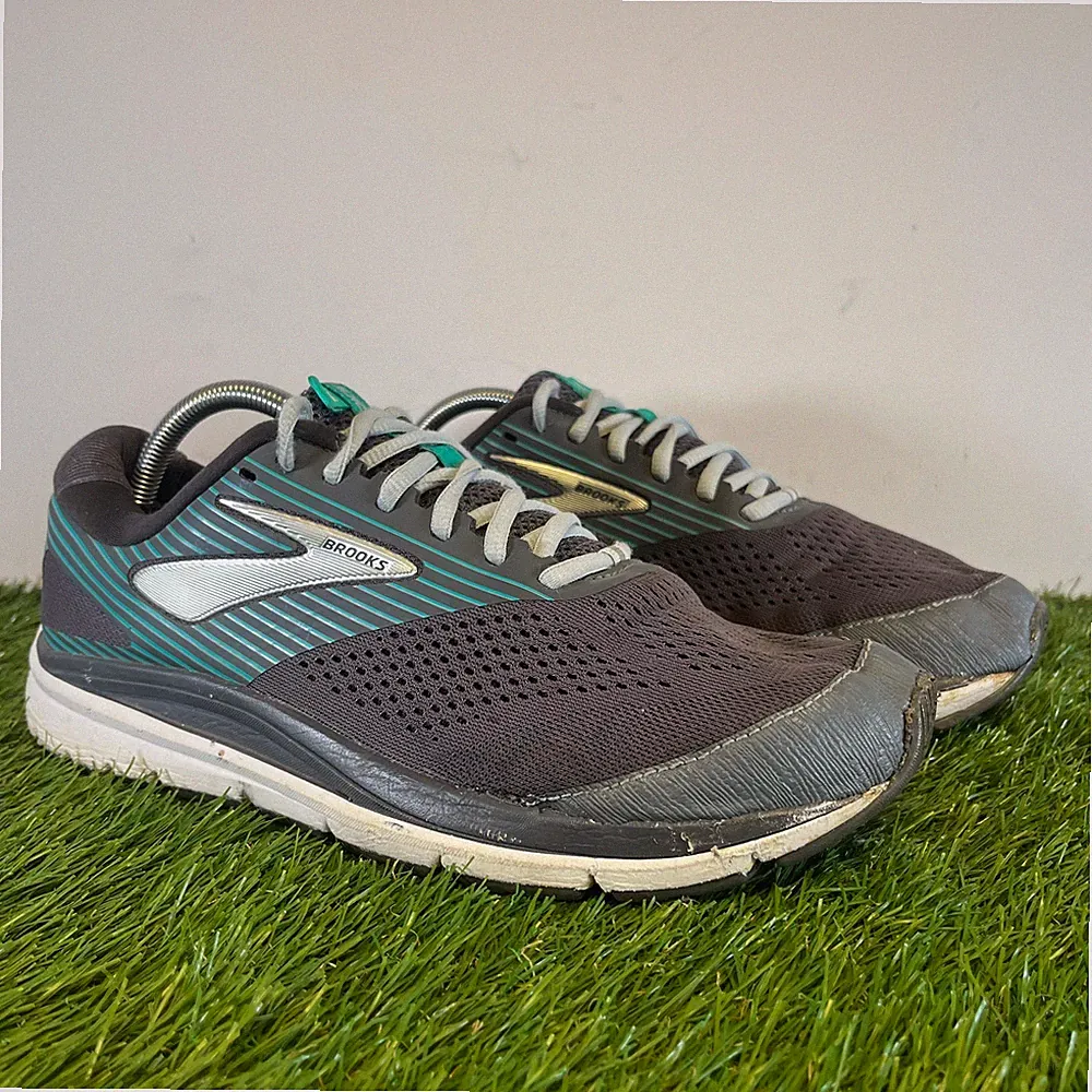 Brooks Turnschuhe Größe 9 Damen-Laufschuhe geschwärzt Pearl Addiction 14 Schnürschuhe