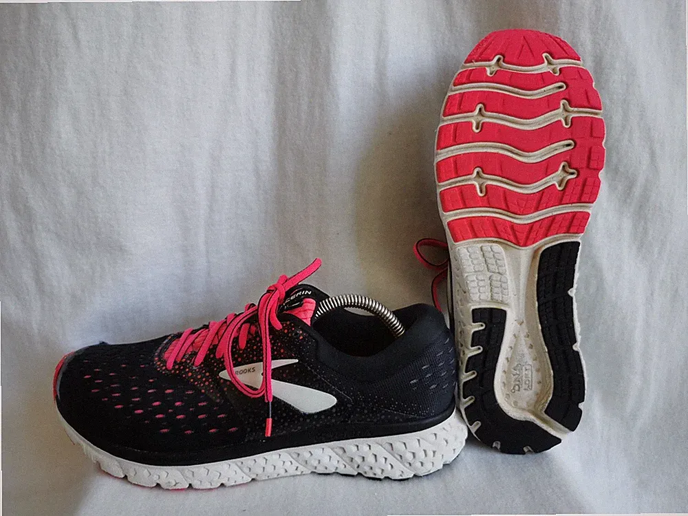 Brooks W Glycerin 16 Laufschuhe EU 42 US 10 Sneaker schwarz-pink 1202781B070