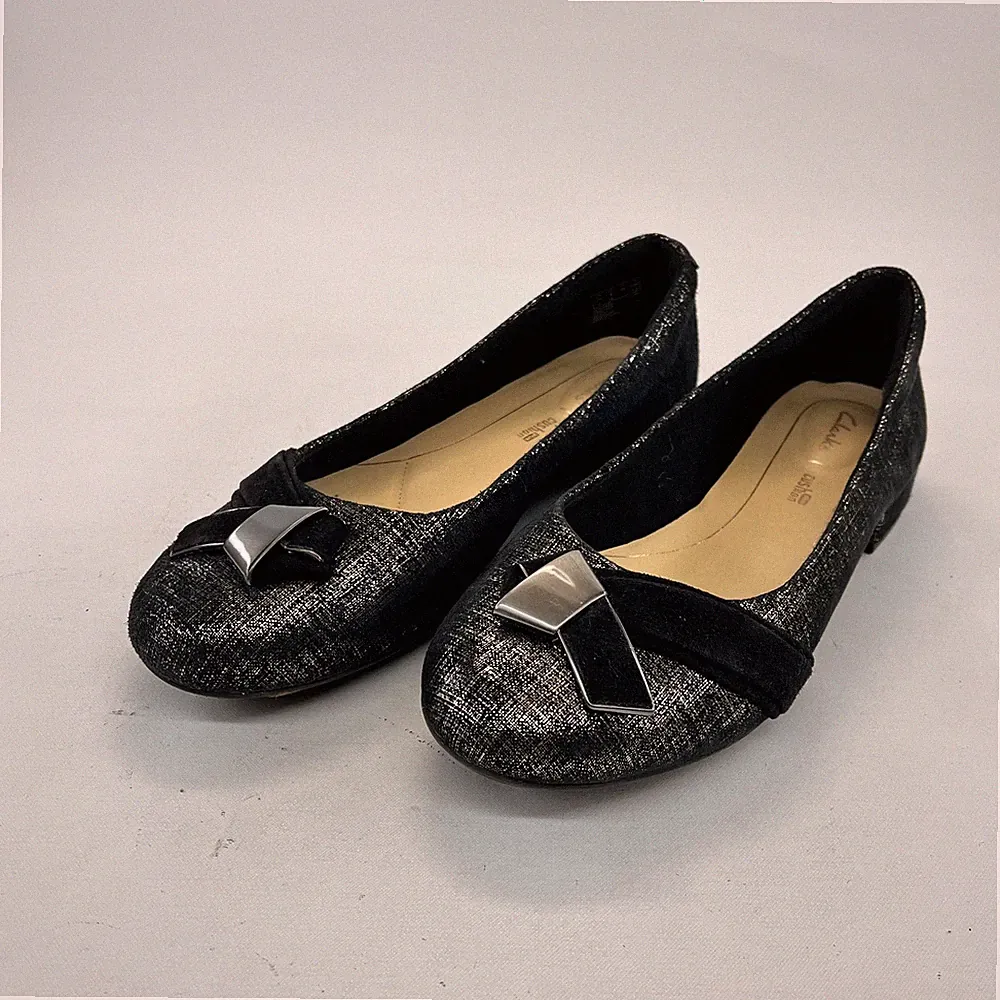 Clarks Damenschuhe schwarz gemustert Ballerinas UK 5,5 Samt Schleife