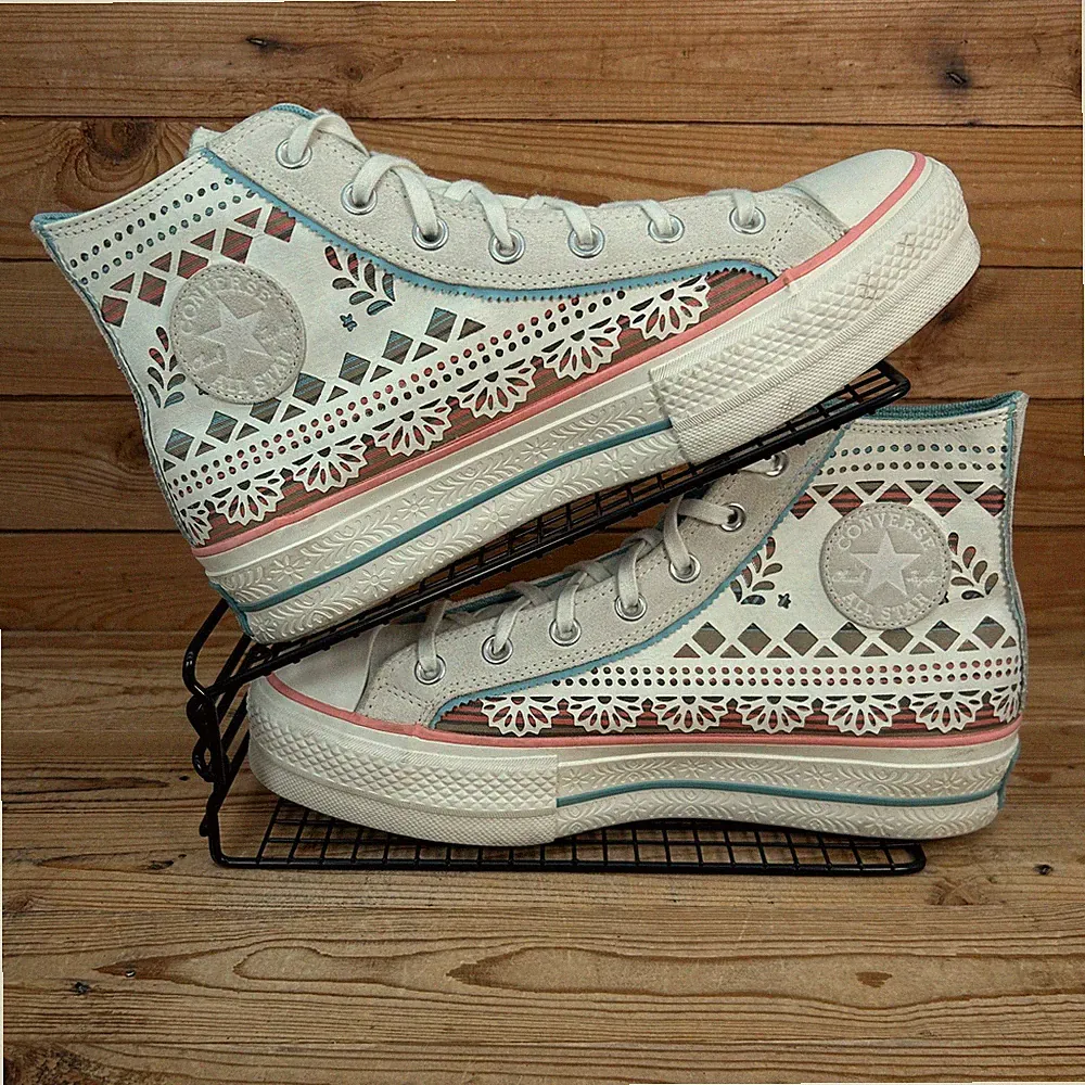 Converse Turnschuhe Damen UK 8,5 Chuck Taylor All Star Dia Muertos 2024 Schuhe CT