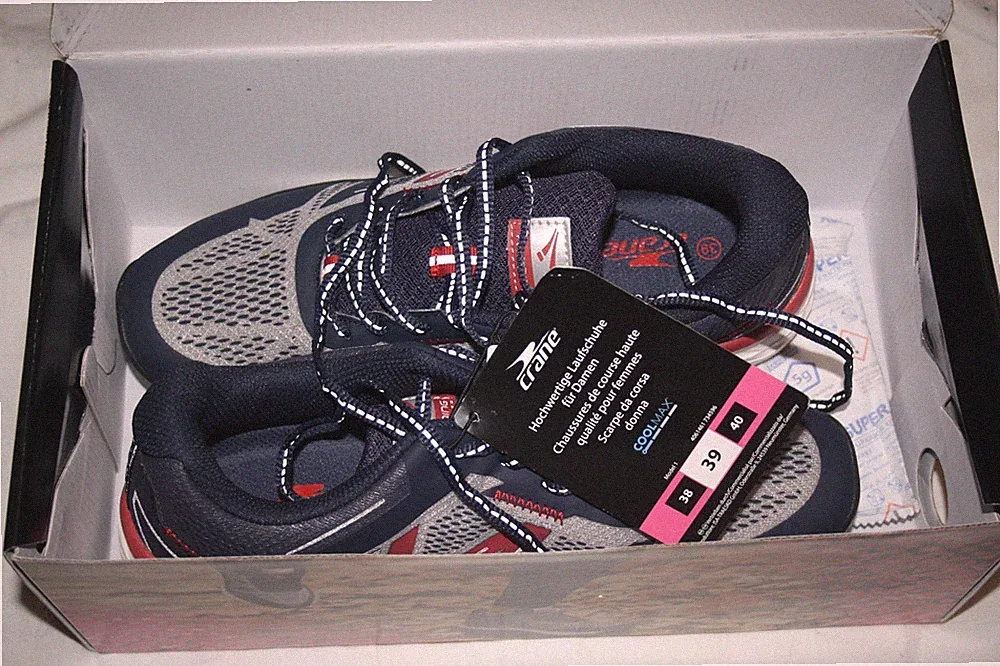 Crane Hochwertige Laufschuhe für Damen Größe 39 NEU OVP unbenutzt coolmax