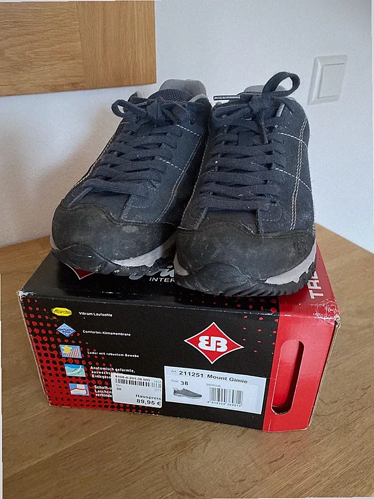 Damen Trekkingschuhe Wanderschuhe Laufschuhe von Brütting Größe 38