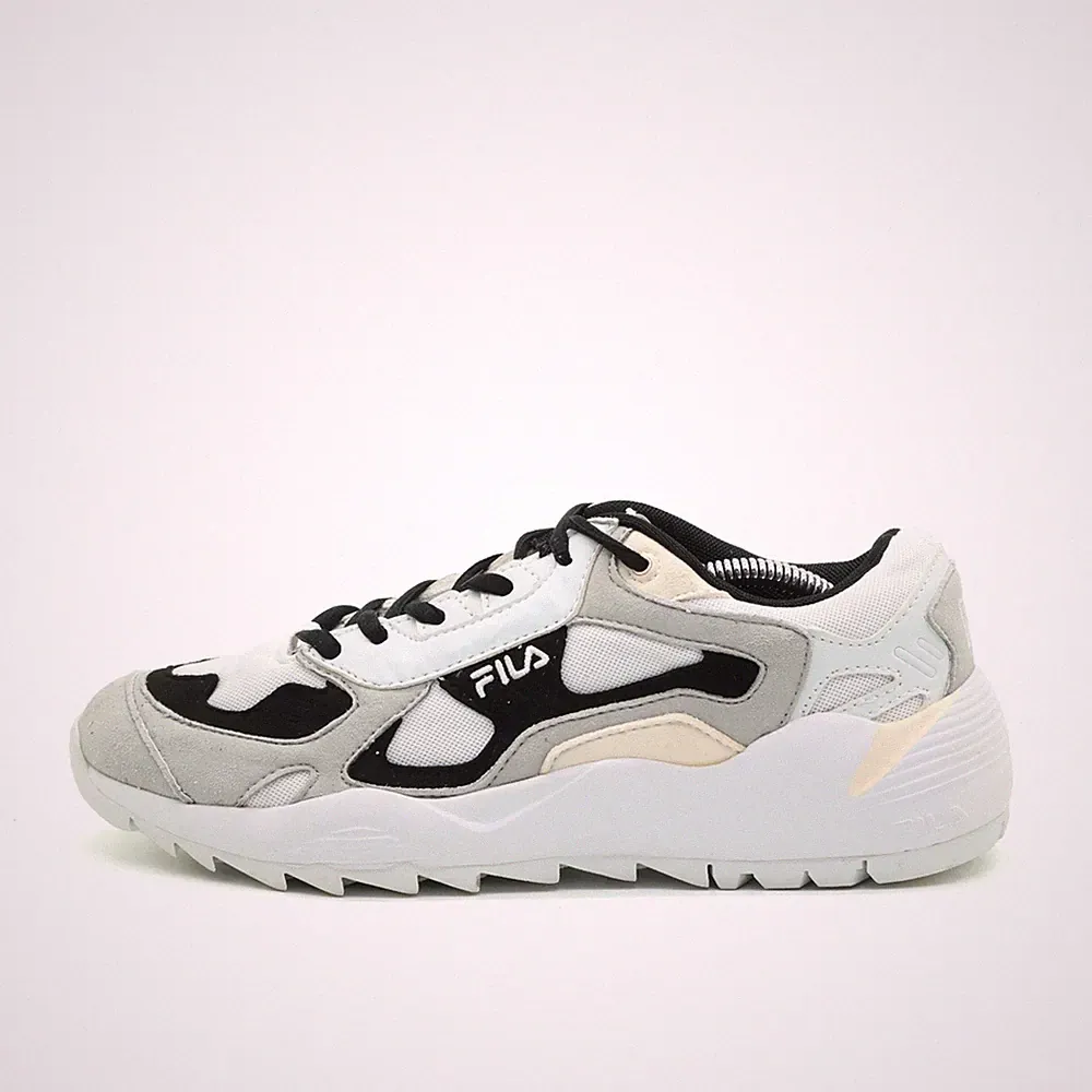Fila Damen Elixir INT Low WMN Laufschuh Weiß/Schwarz Low-Top Sneaker EU 39