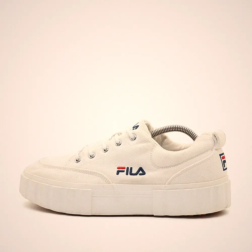 Fila Damen Sandblast C Wmn Schuh Weiß Textil Low-Top Vegan Sneaker EU 41