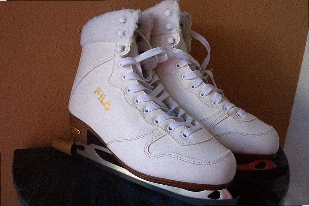 FILA Eve Ventura Damen-Schlittschuhe Eislaufschuhe Ice Skates Kunstlauf Weiß