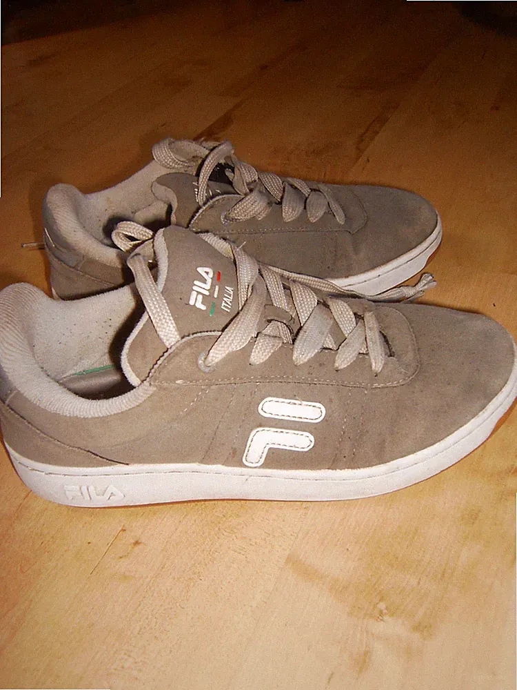 FILA Sneaker Turnschuhe Sportschuhe Laufschuhe Gr. 39