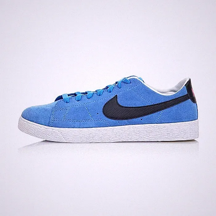 FW22 NIKE BLAZER KINDER DAMEN TURNSCHUHE FITNESSSTUDIO RUNNING 555190 401