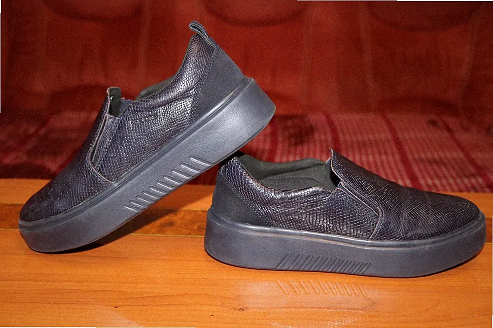 GEOX Damen Halbschuhe EU-36 Echtleder Slipper Mokassin Laufschuhe