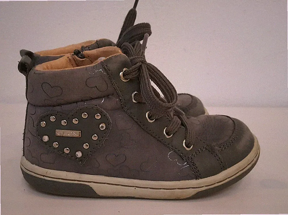 GEOX Mädchen Sneakers Schuhe Lauflernschuhe grau Herz Gr.25