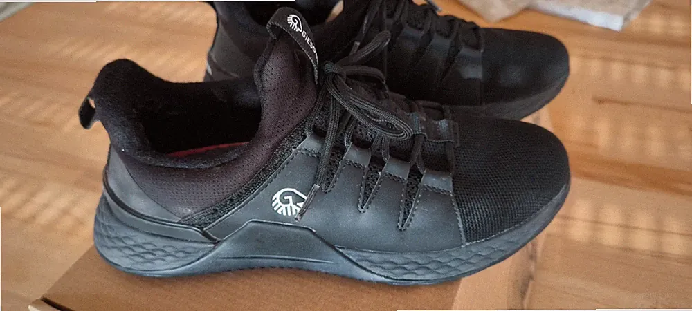 Giesswein Wool Trainer Women Merino Laufschuhe Gr. 40 schwarz - fast neu