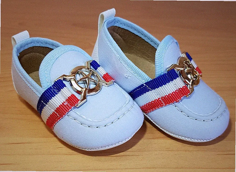 gr. 19 Lauflernschuhe, Babyschuhe, Barfußschuhe, Junge, Hellblau