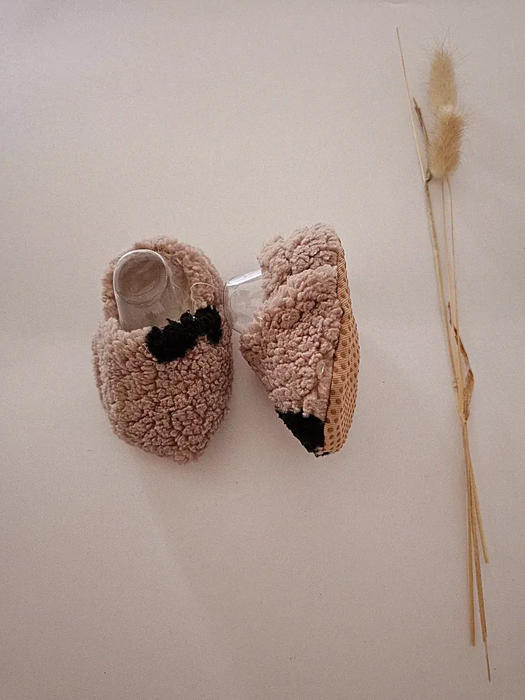 Hausschuhe | Krabbelschuhe|Barfußschuhe | Lauflernschuhe | Herzen teddy