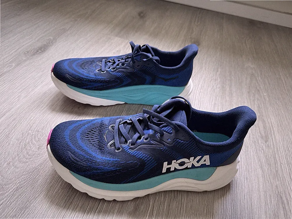 Hoka Arahi 8 Damen Blau Gr. 42 2/3 – wie neu – Stabil Laufschuhe