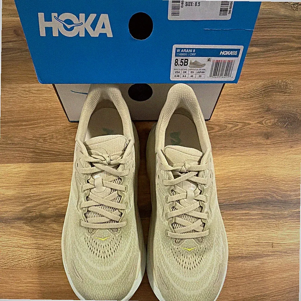 hoka laufschuhe damen beige