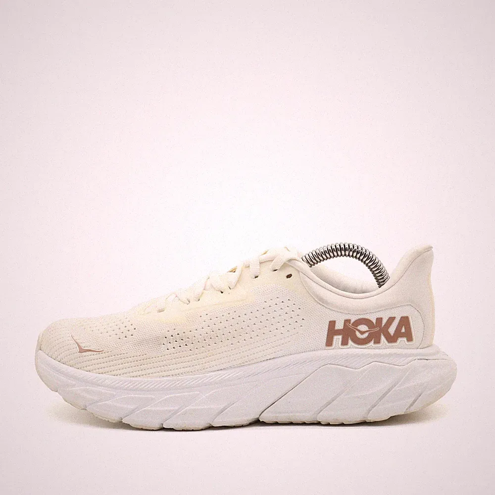Hoka One Damen Arahi 7 Sportschuh EU 38 Creme 1147851BSQ