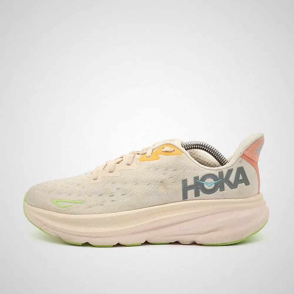 Hoka One Damen Clifton 9 Sneaker Beige Mesh Low-Top Laufschuhe EU 38 2/3