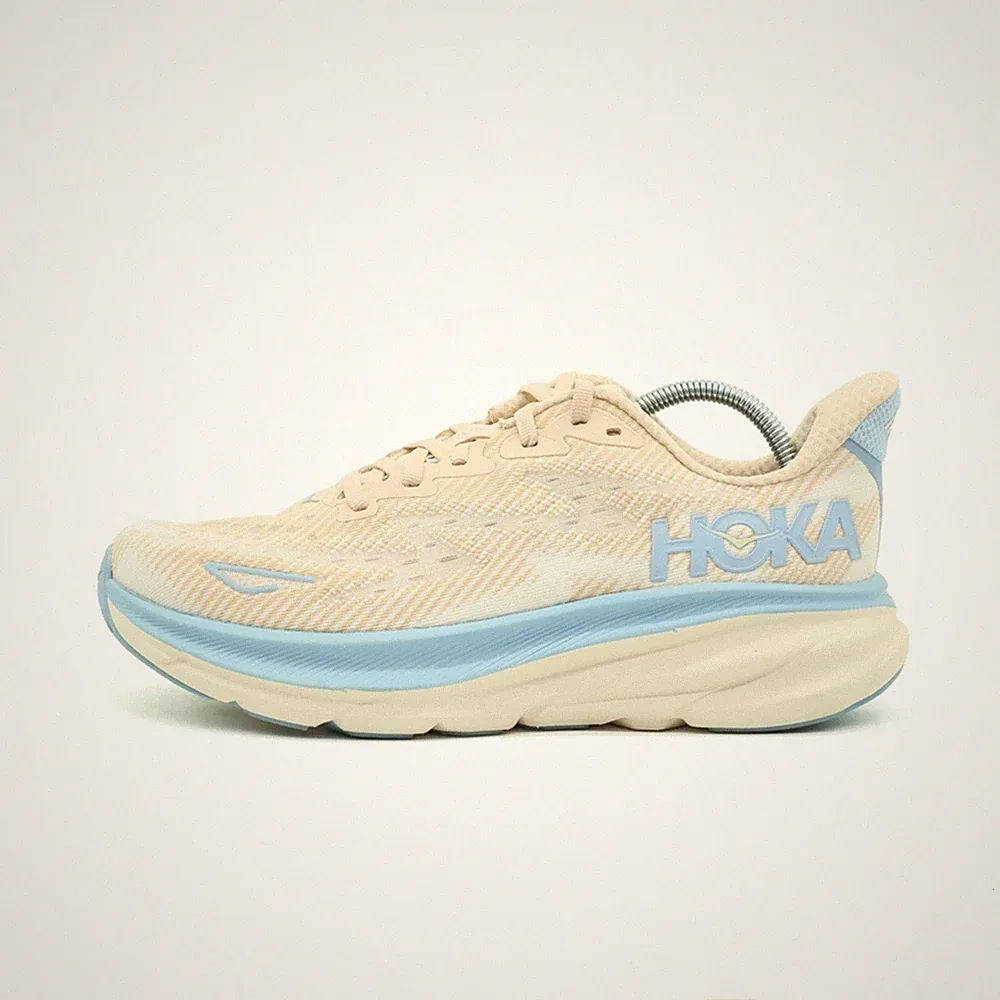 Hoka One Damen Clifton 9 Sportschuh Creme/Hellblau Mesh Laufschuhe EU 38