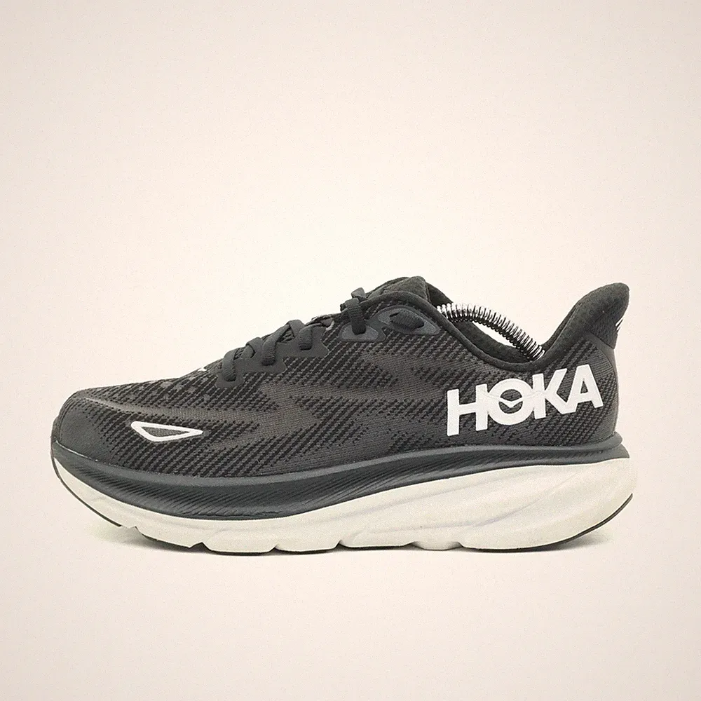 Hoka One Damen Clifton 9 WIDE Schuhe Schwarz Weiß Mesh Passform Laufschuh EU 39⅓