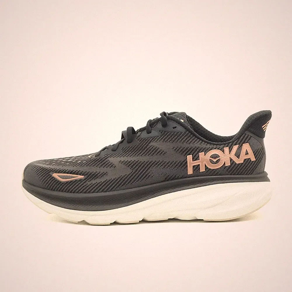 Hoka One Damen Clifton 9 Wide Sportschuh Schwarz/Roségold Laufschuh EU 43 1/3