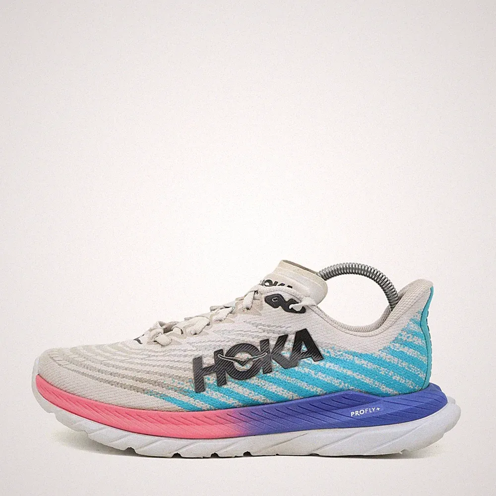 Hoka One Damen Mach 6 Sneaker Weiß/Blau/Rosa Laufschuhe EU 38 2/3